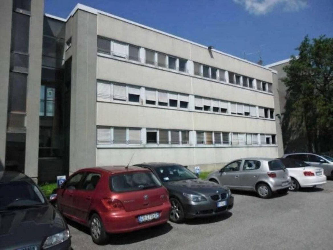 Affitto Via Ramazzotti - Ufficio di 1000 mq a Lainate