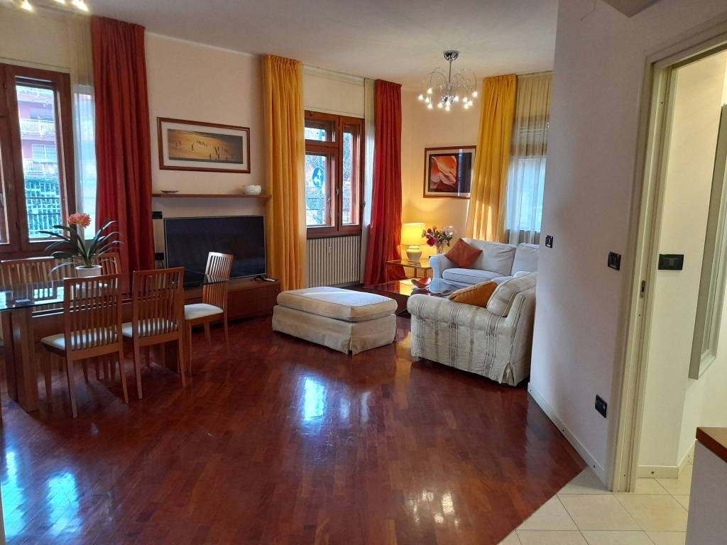 Foto anteprima