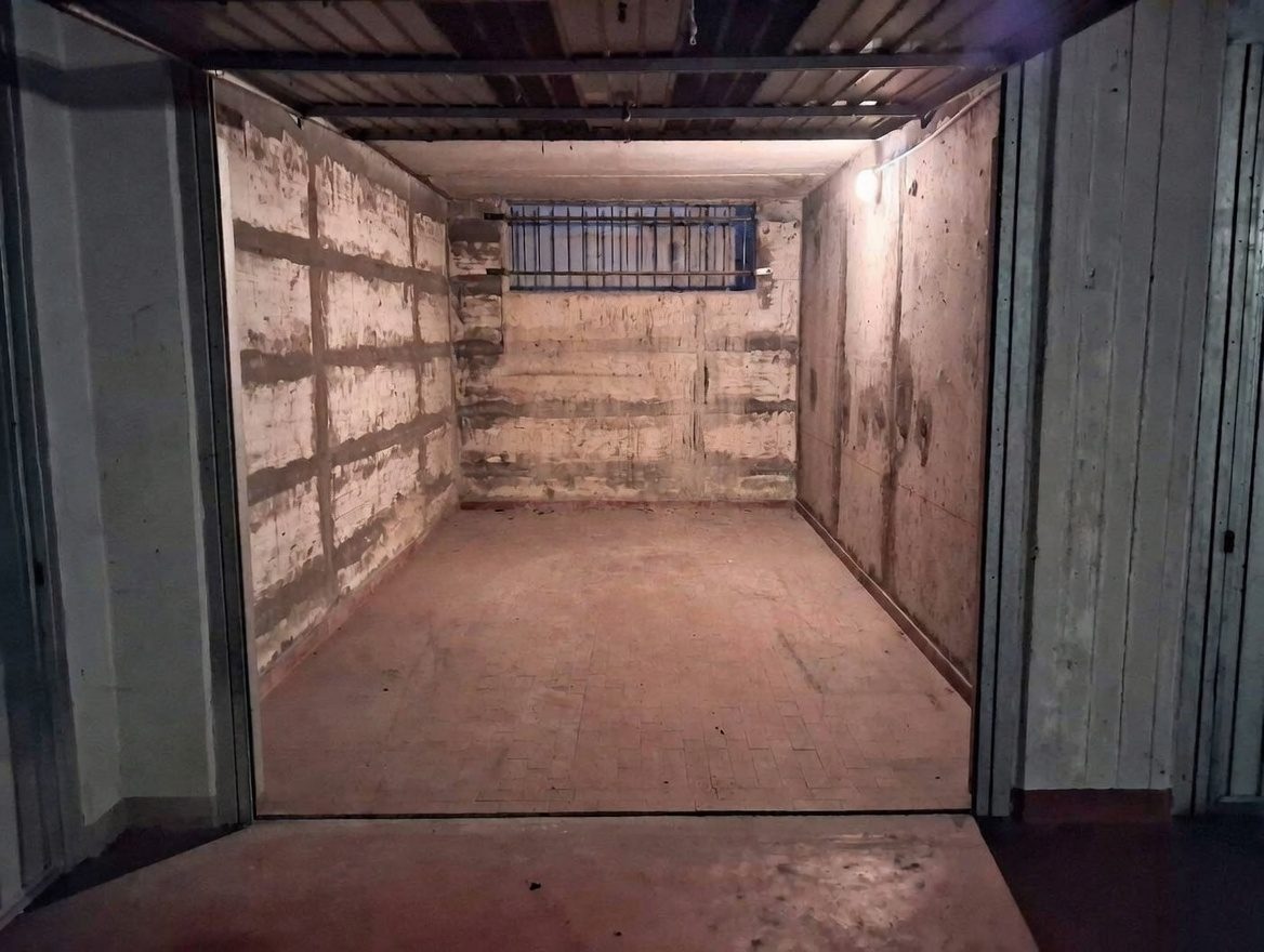  - Garage in vendita a Lainate