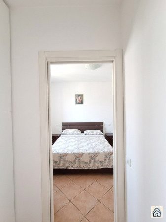  - Lainate,vendesi  Bilocale con giardino