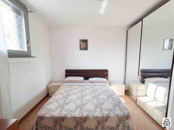  - Lainate,vendesi  Bilocale con giardino