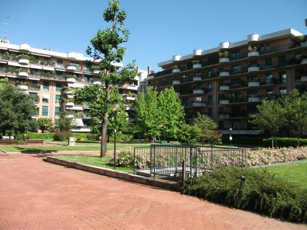 Affitto Centralissimo 4 LOCALI CON BOX a Lainate