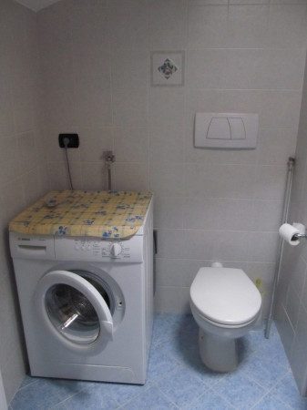  - Caronno Petusella Affittasi 3 locali con BOX