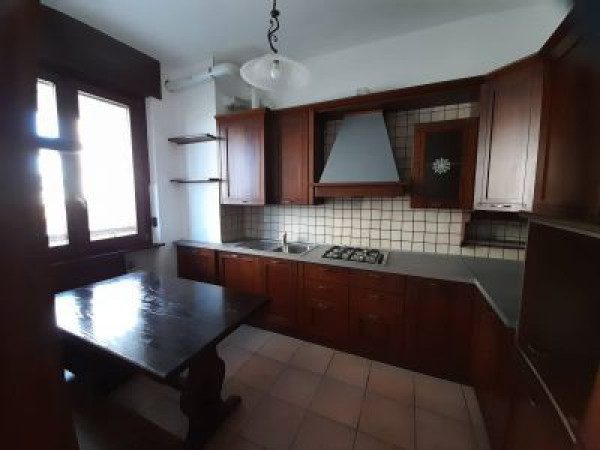 Affitto 4 LOCALI ARREDATO a Lainate