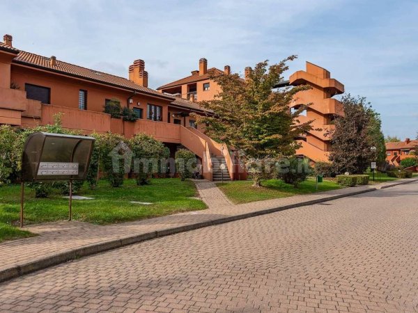 Foto principale: SIGNORILE MQ 106 CON DOPPIO BOX