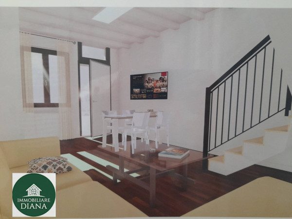  - TRILOCALE CENTRALISSIMO RISTRUTURATO
