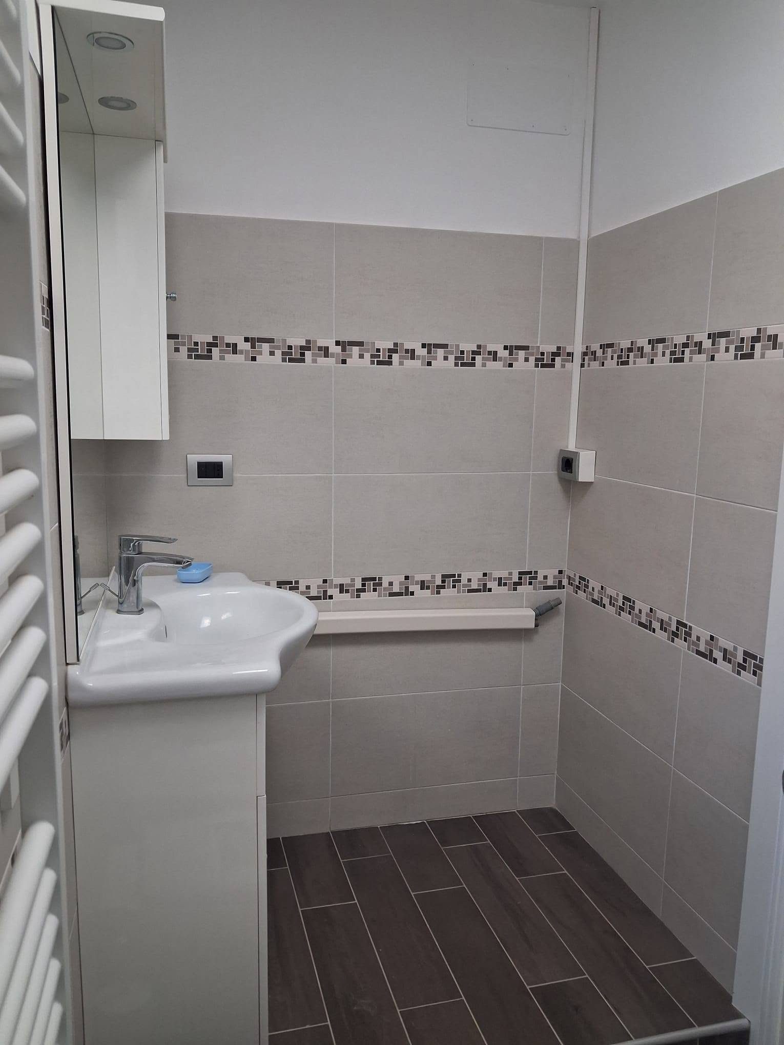  - APPARTAMENTO CENTRALISSIMO RISTRUTTURATO